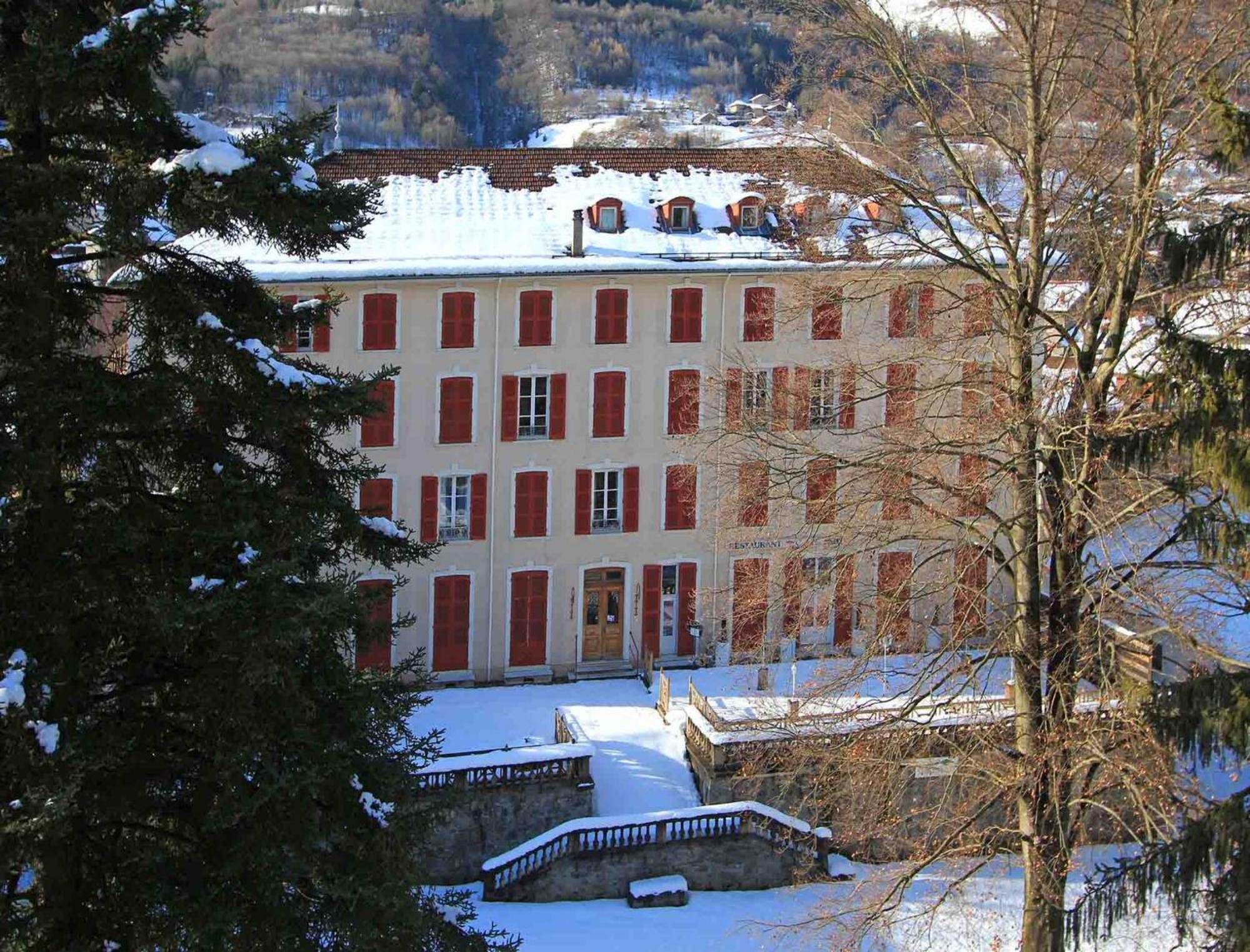 Homtel Le Parc Hotell Allevard Eksteriør bilde
